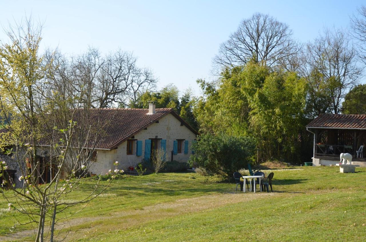Katy'S Barn Villa Saint-Aulaye-Puymangou Exteriör bild